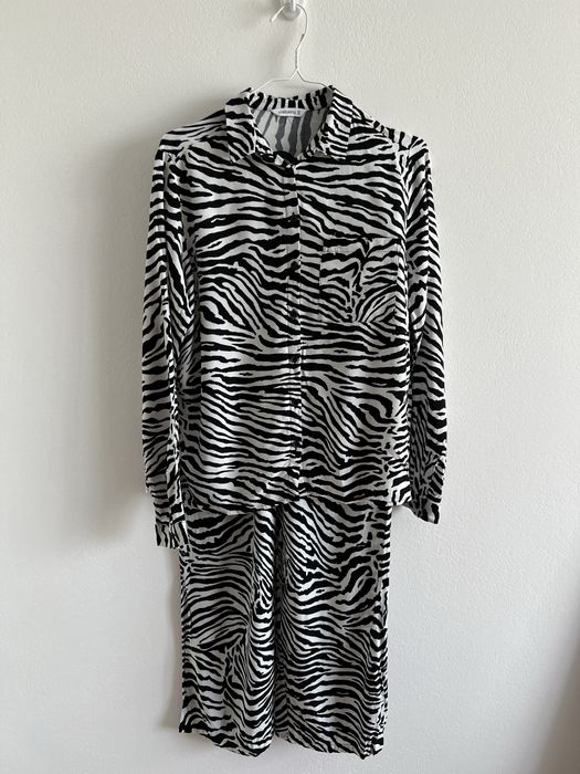 Комтюм Terranova