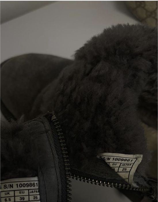 Ugg 39 натуральна замш