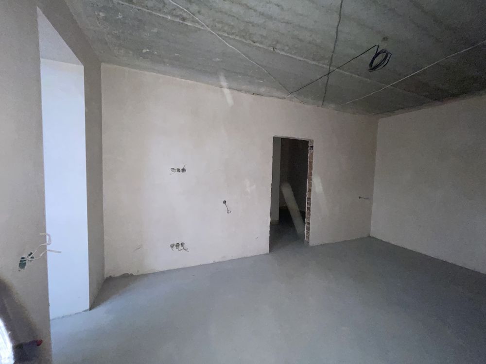 Продам квартиру в елітній, новобудові в центрі міста біля озера, парк.
