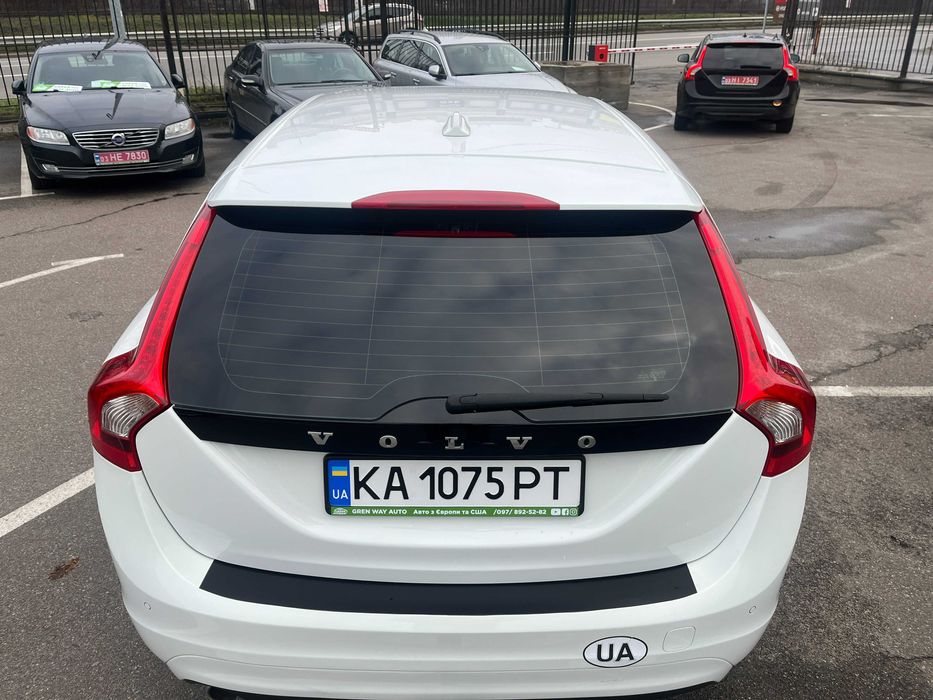 Volvo V60 (facelift) 2.0 дизель 2016 із Нідерландів