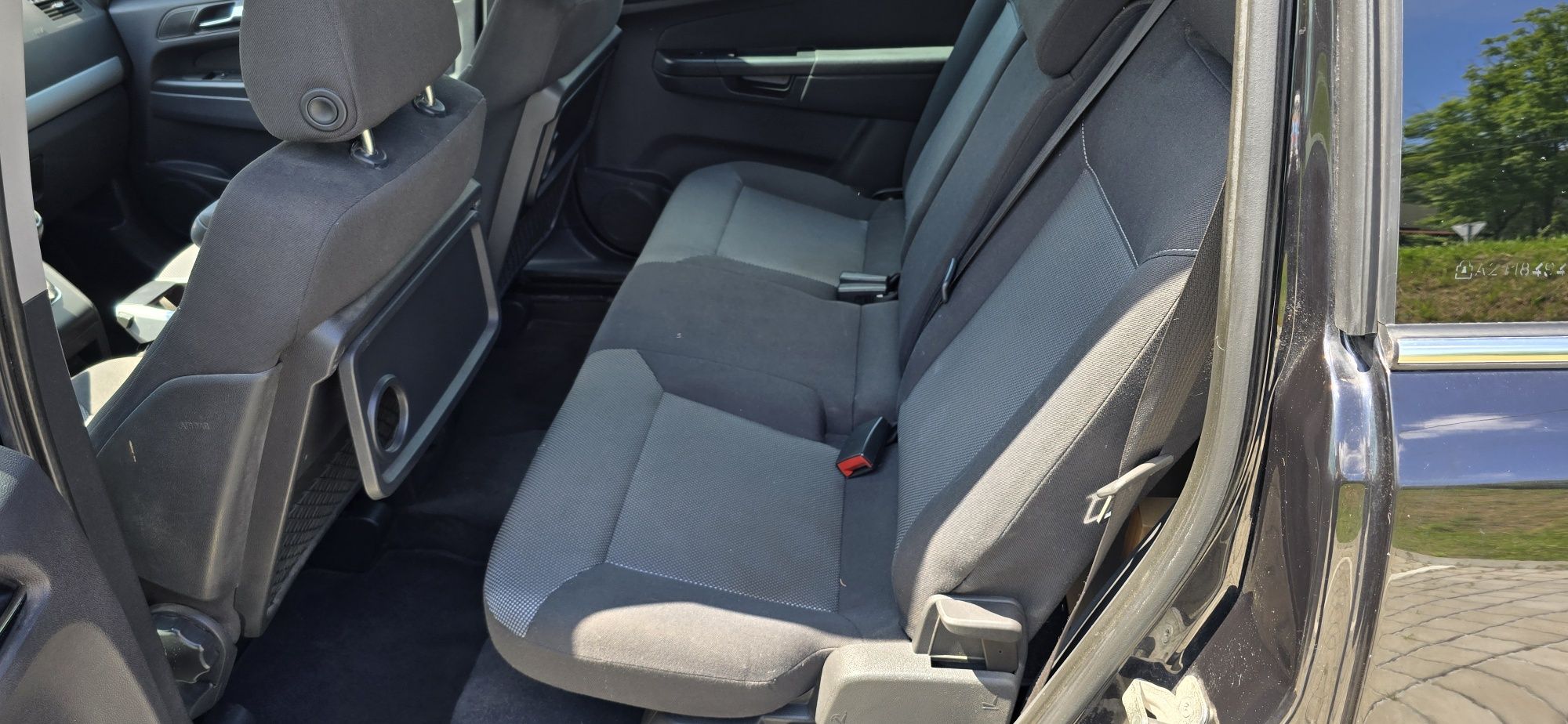 Opel Zafira B Lift 1.7 CDTI EcoFLEX 110ps 2010 rok 6 biegow 7 Osobowy
