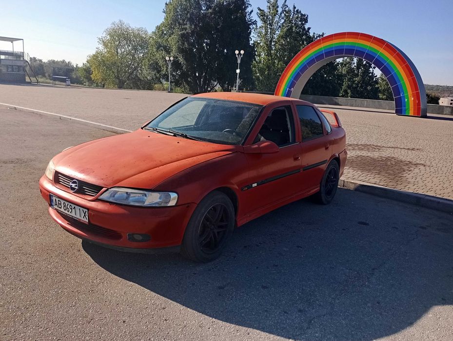 В рассрочку Opel Vectra АКПП двигатель X25XE на газу