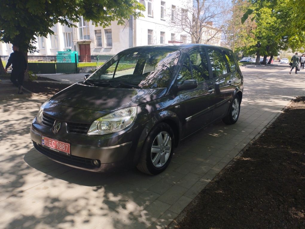 Renault Grand Scenic 2