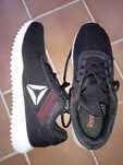 Tênis Reebok 45 quase novos
