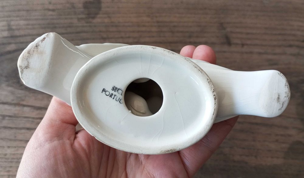 Escultura Pombas vintage em faiança Secla