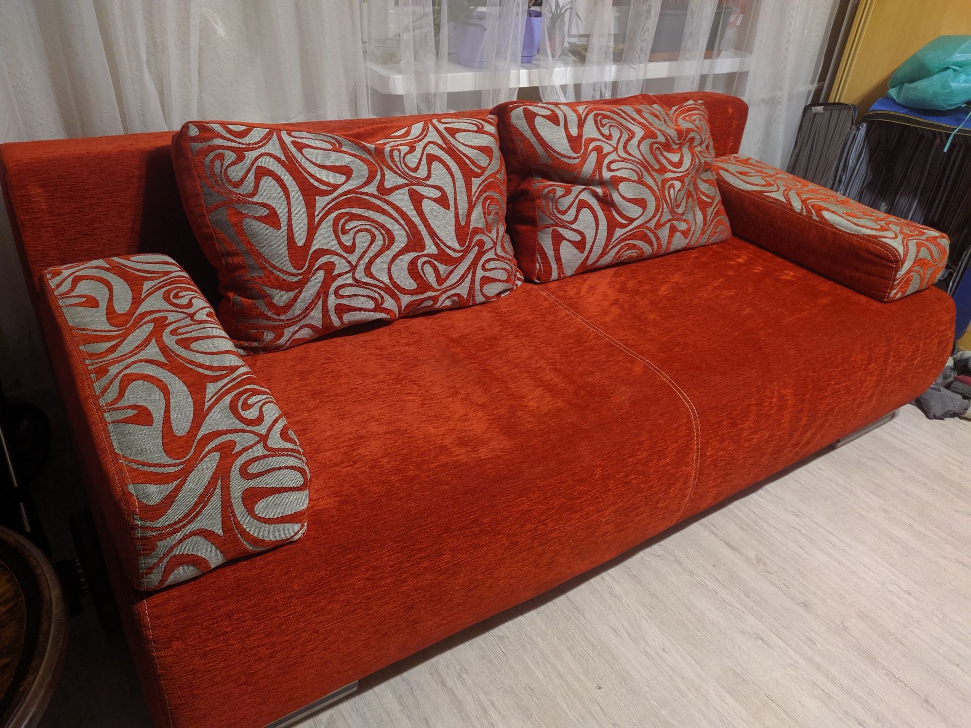 Sofa rozkładana.