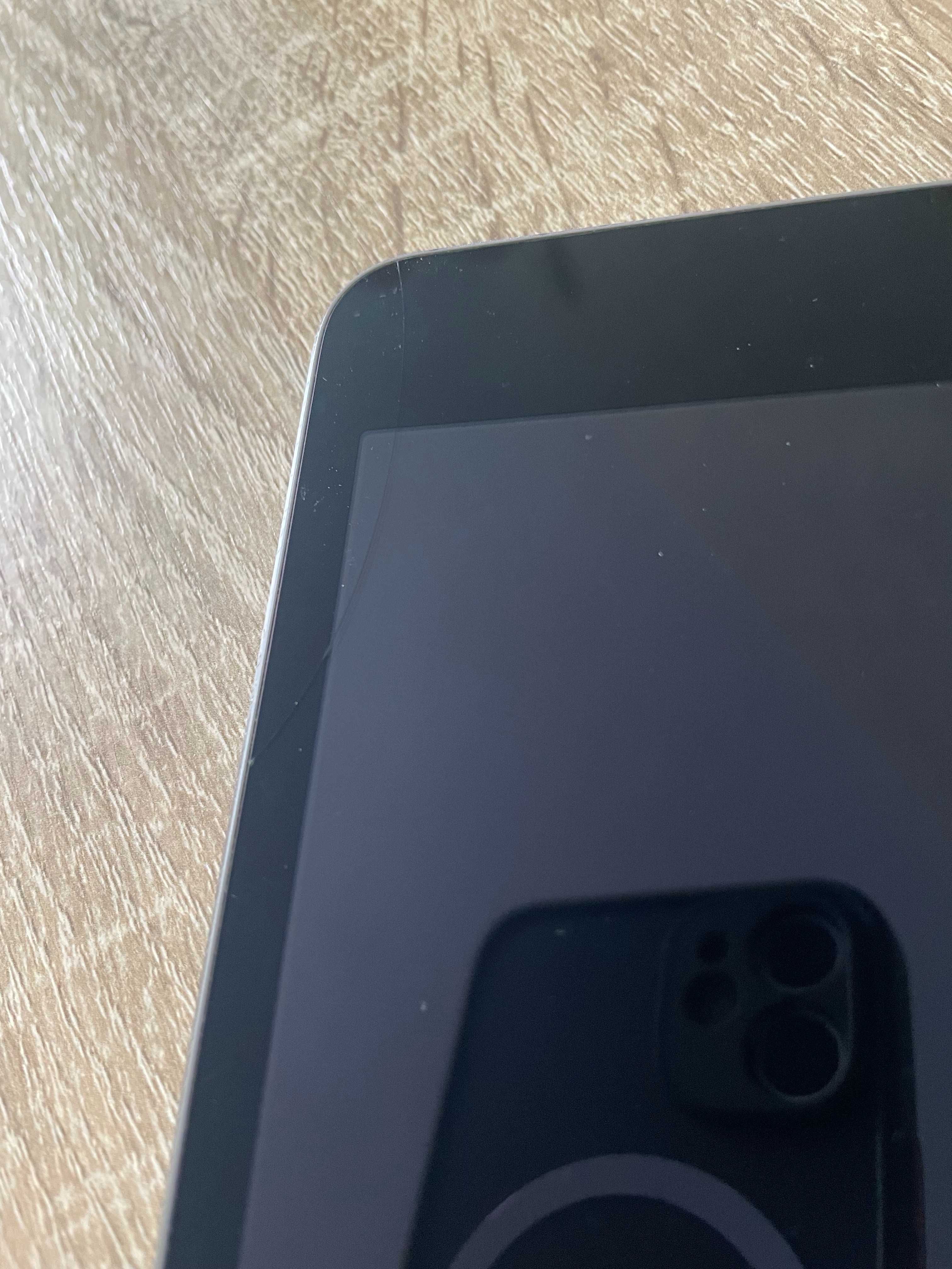 Планшет Apple iPad mini 4 32GB Wi-fi