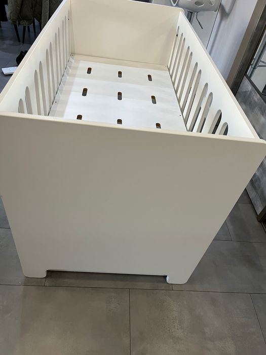 Łóżeczko Pinio Moon 70x140 z szufladą