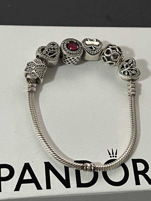 Браслет PANDORA .Шарми