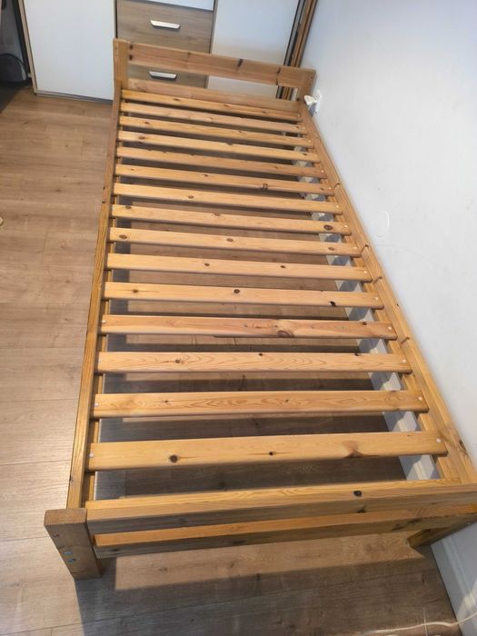 Cama solteiro, pinho, 90x200 cm + estrado MYDAL - IKEA