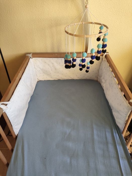 Berço de grades completo