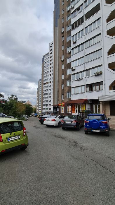 Оренда 80-160 кв.м. Фасад, н/ф