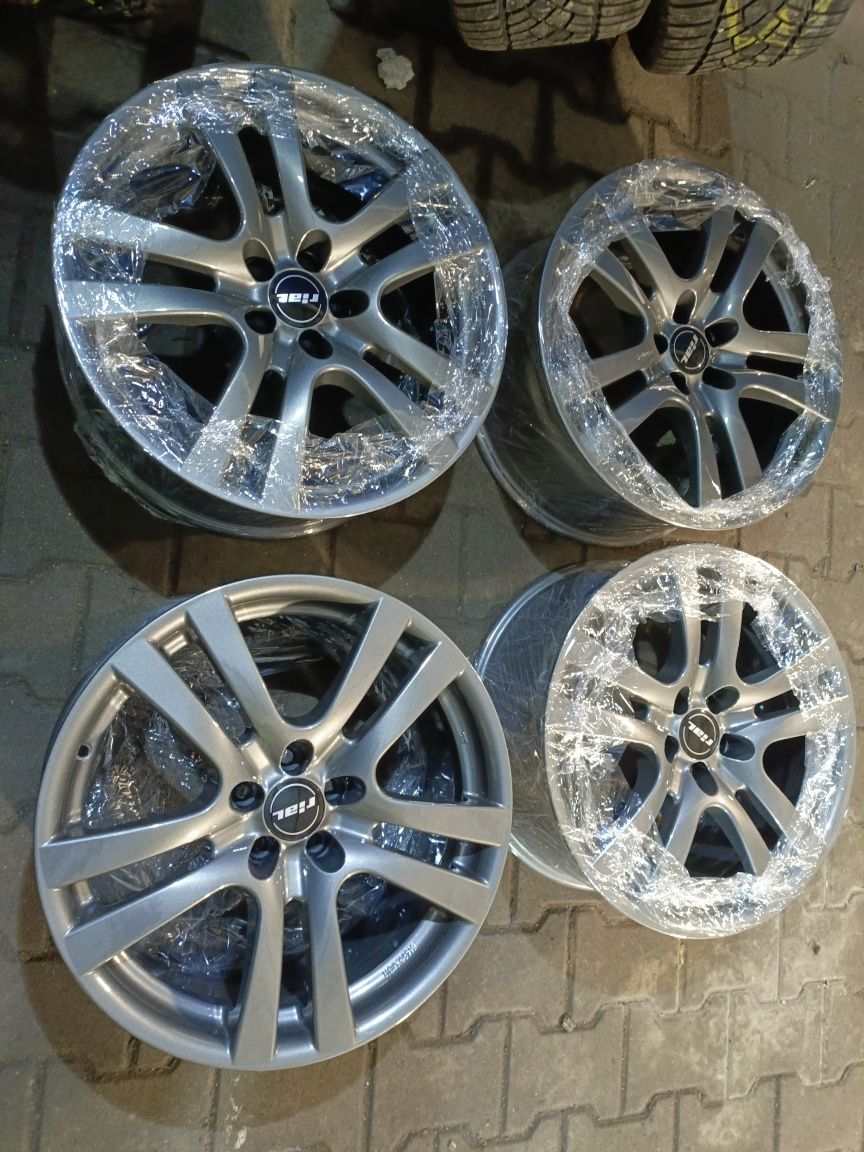 Felgi aluminiowe 8jx18 et35 5x100 audi skoda seat VW Toyota Lexus