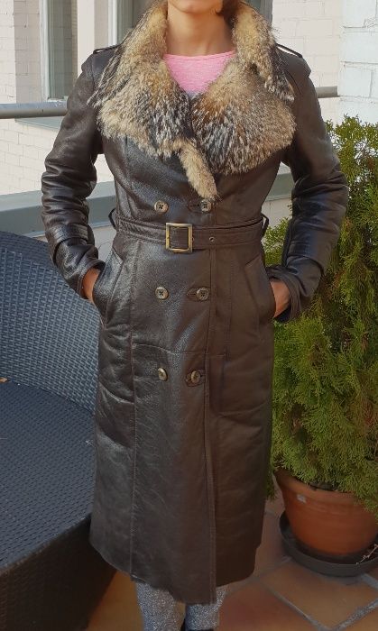 Женское зимнее кожаное пальто