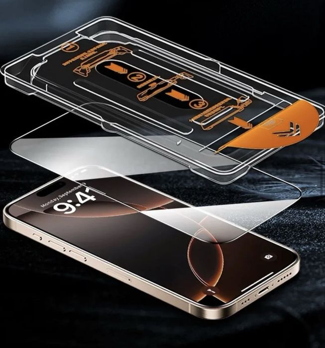 Защитное стекло антишпион на iphone 15