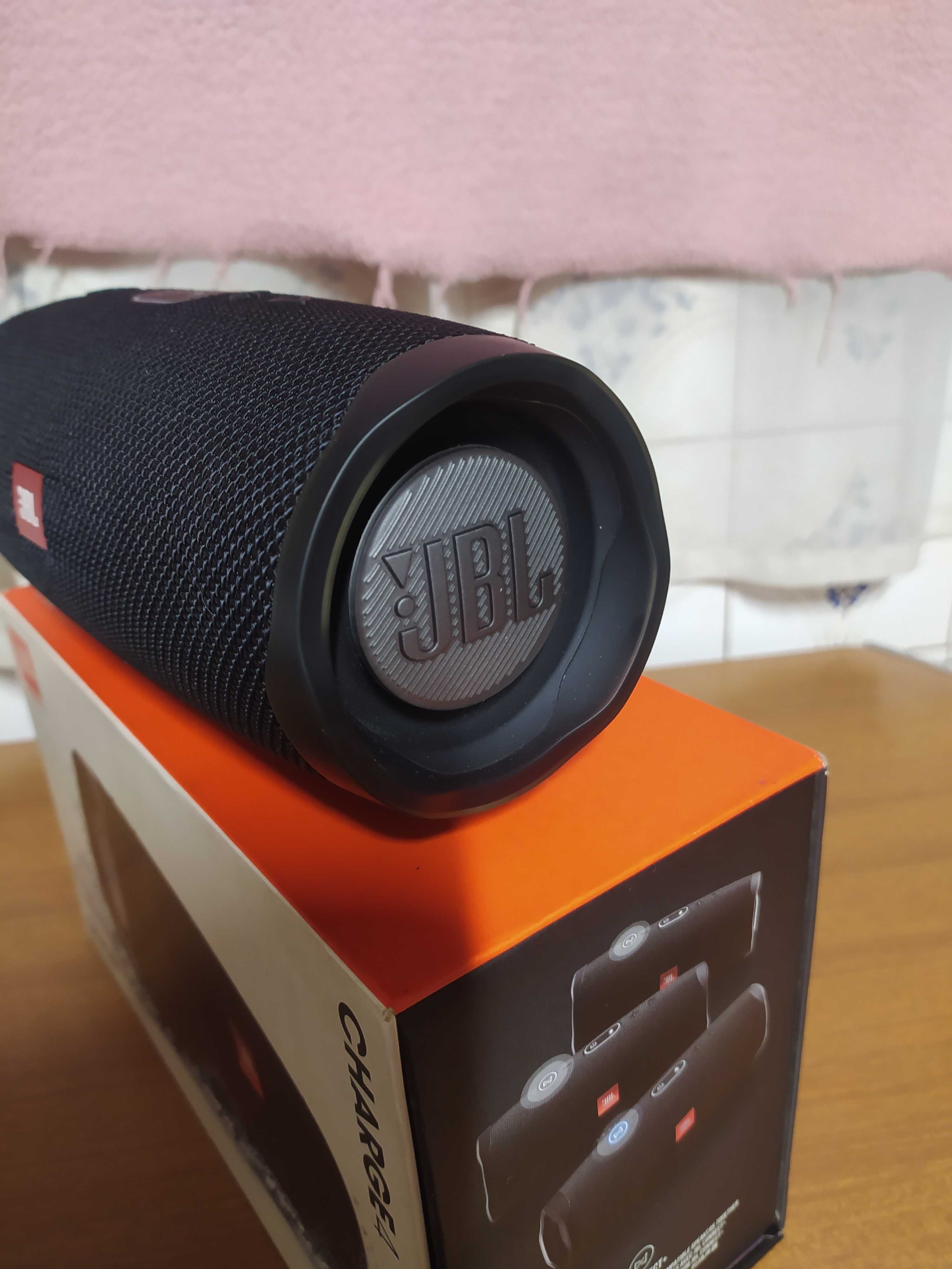 Vendo JBL Charge 4