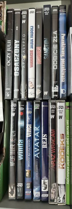 Płyty filmy *DVD*