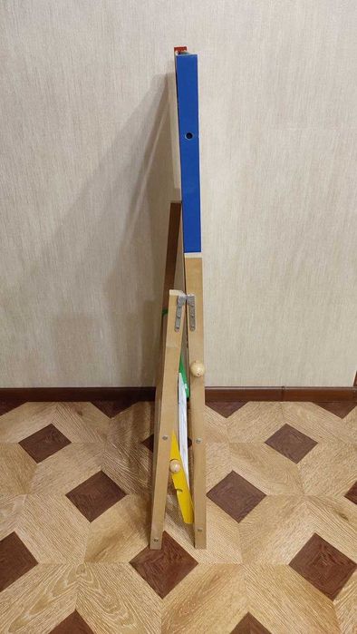 Мольберт двухсторонний 3 в 1: на бумаге, мелками, маркерами