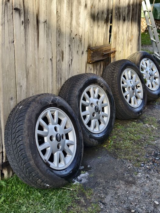 Alufelgi 15 4x114,3 z oponami zimowymi Dębica Frigo   195/65/r15
