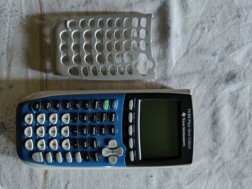 Calculadora Gráfica TEXAS TI-84 Plus