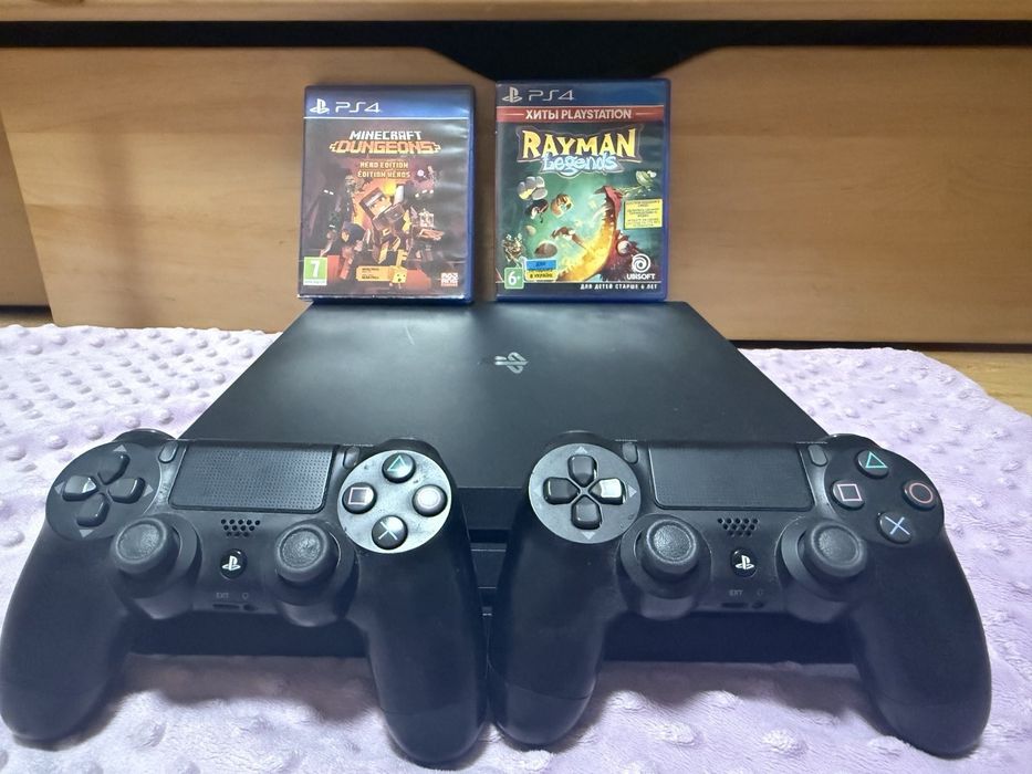 Playstation 4 pro приставка ігрова