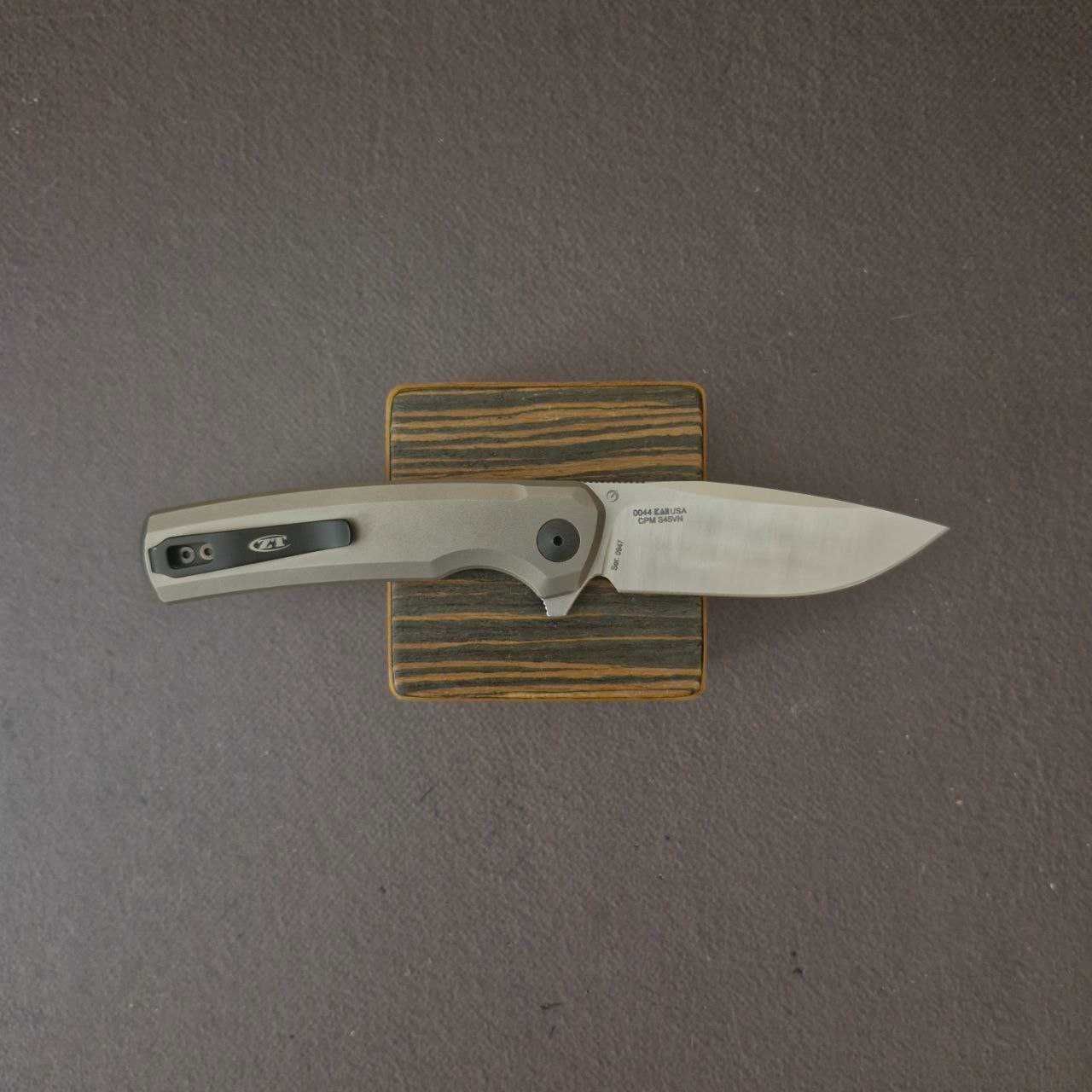 Zero Tolerance ZT 0044 S45VN Button Lock Новинка!