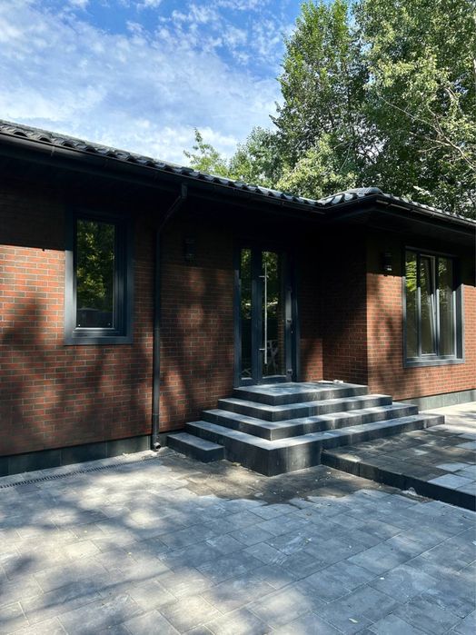 Одноповерховий будинок 160 м2 на 7 сотках, лісова Буча. Без комісії