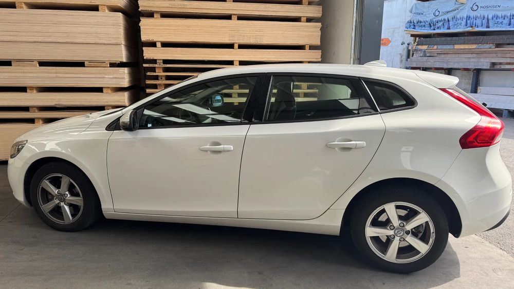 Volvo V40 2.0 D2 Momentum Geartronic