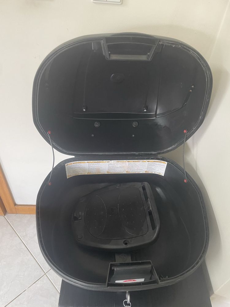 Top case Givi 34litros + base