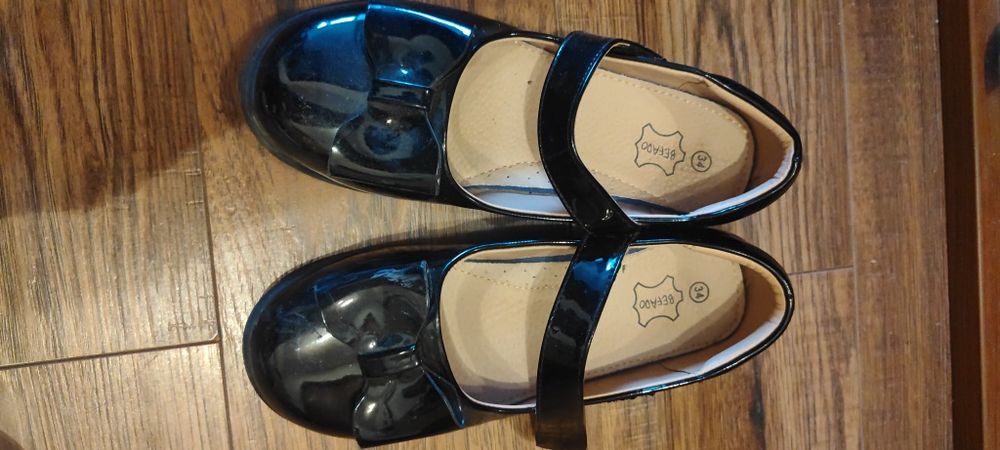 Buty dla dziewczynki