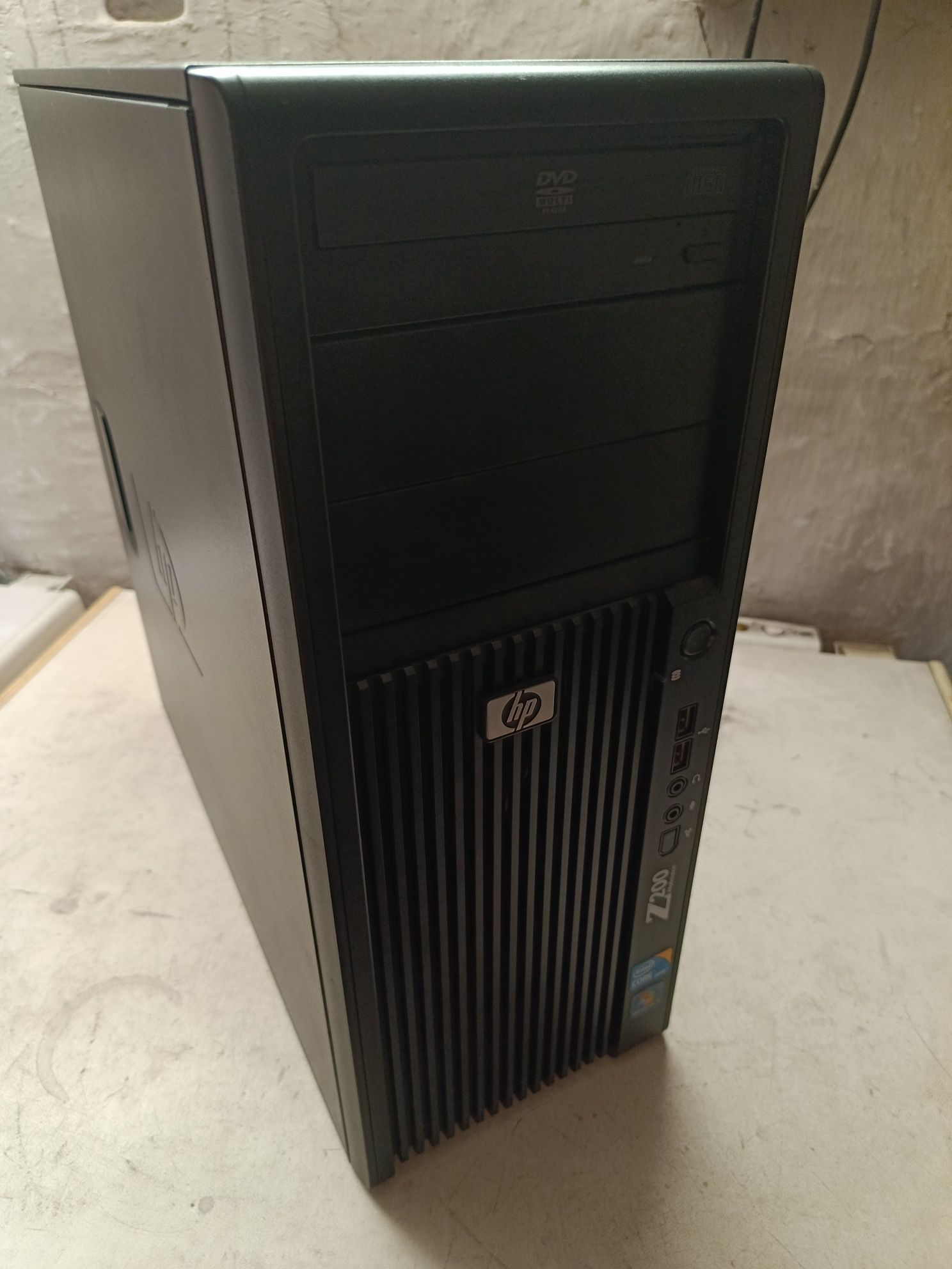 HP Z200 i5 4GB RAM, 250 HDD sprawny