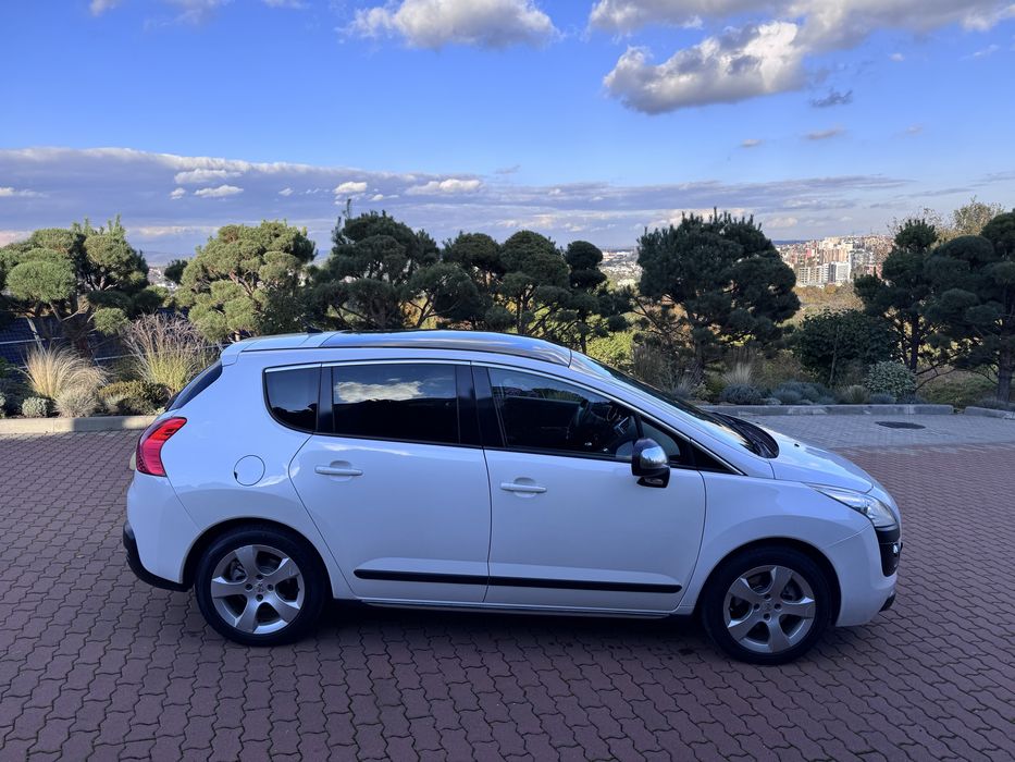 Peugeot 3008 2.0д. Автомат