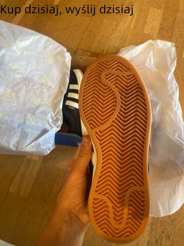 Trampki Adidas w rozmiarze 38 czarne klasyczne wygodne