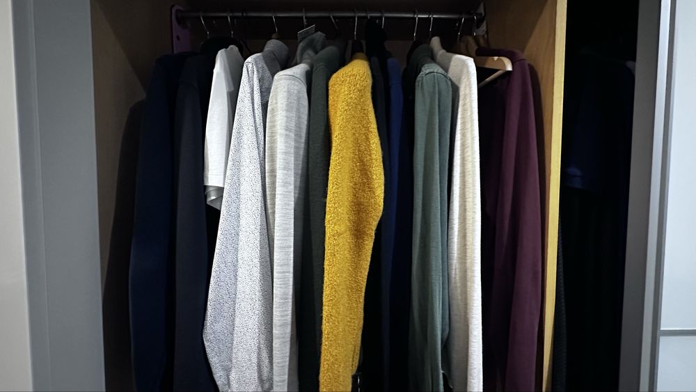 Lote de roupa de marca