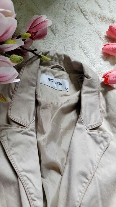 Beżowa biurowa elegancka  bawełniana marynarka
