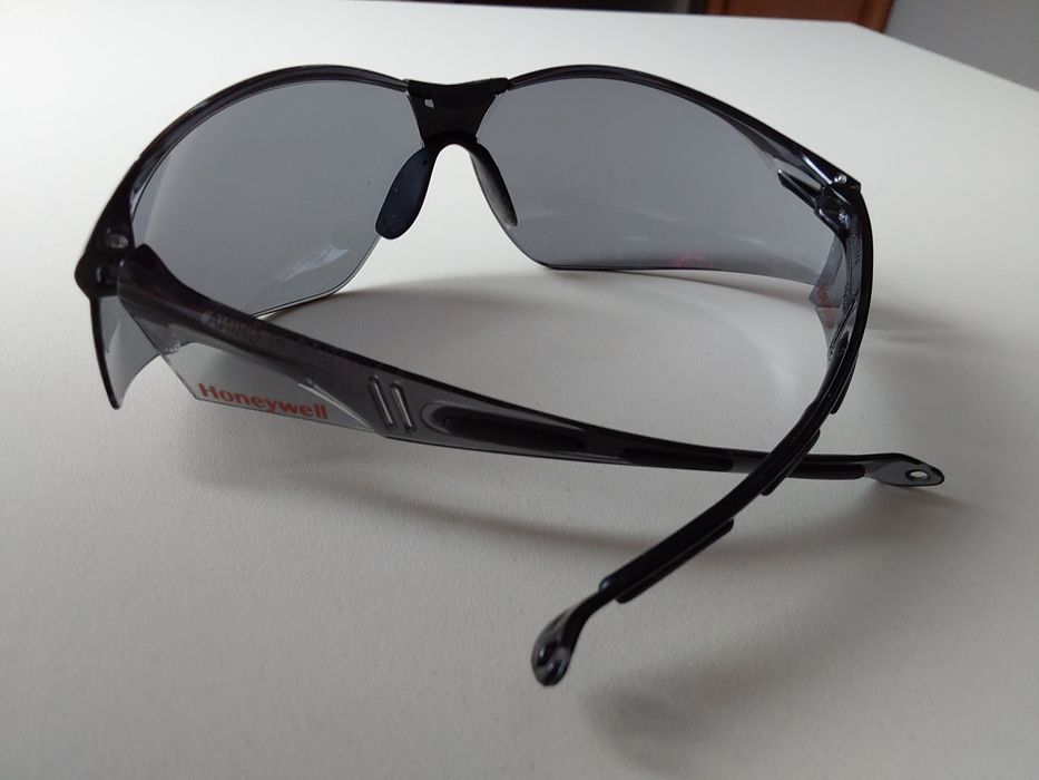 Okulary ochronne Honeywell  Nowe