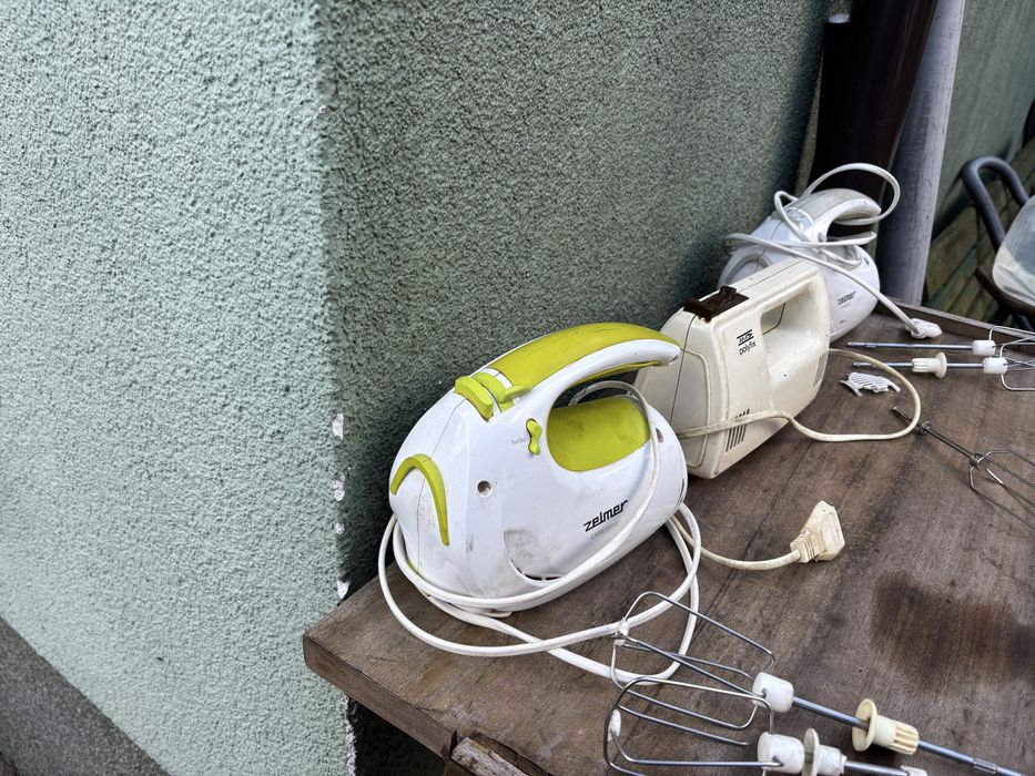 Trzy miksery elektryczne PRl