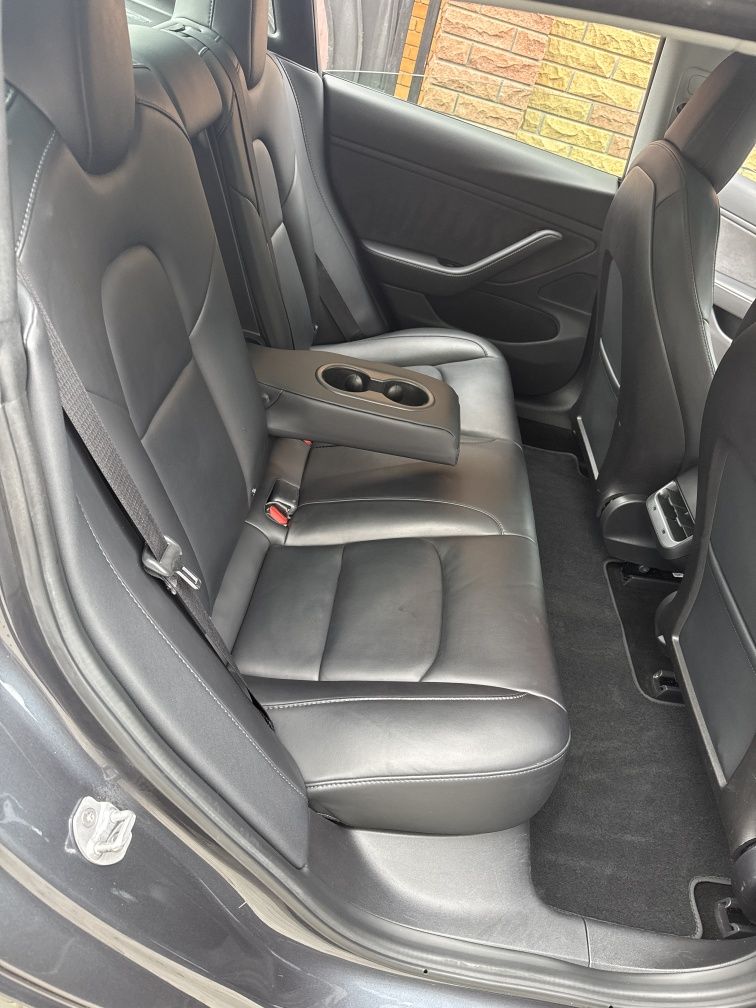 Tesla model 3 Dual motor