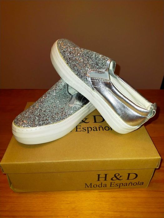 Sapatilhas/calçado Novo tam. 37