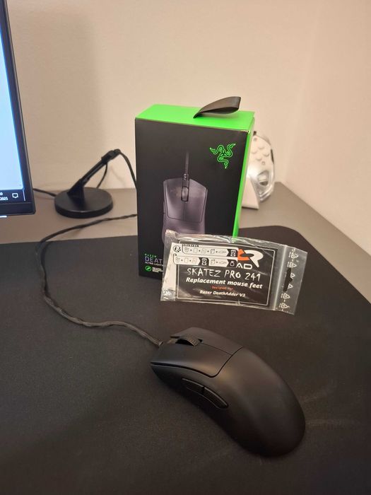 Razer DeathAdder V3  + opcjonalnie mouse bungee Razer