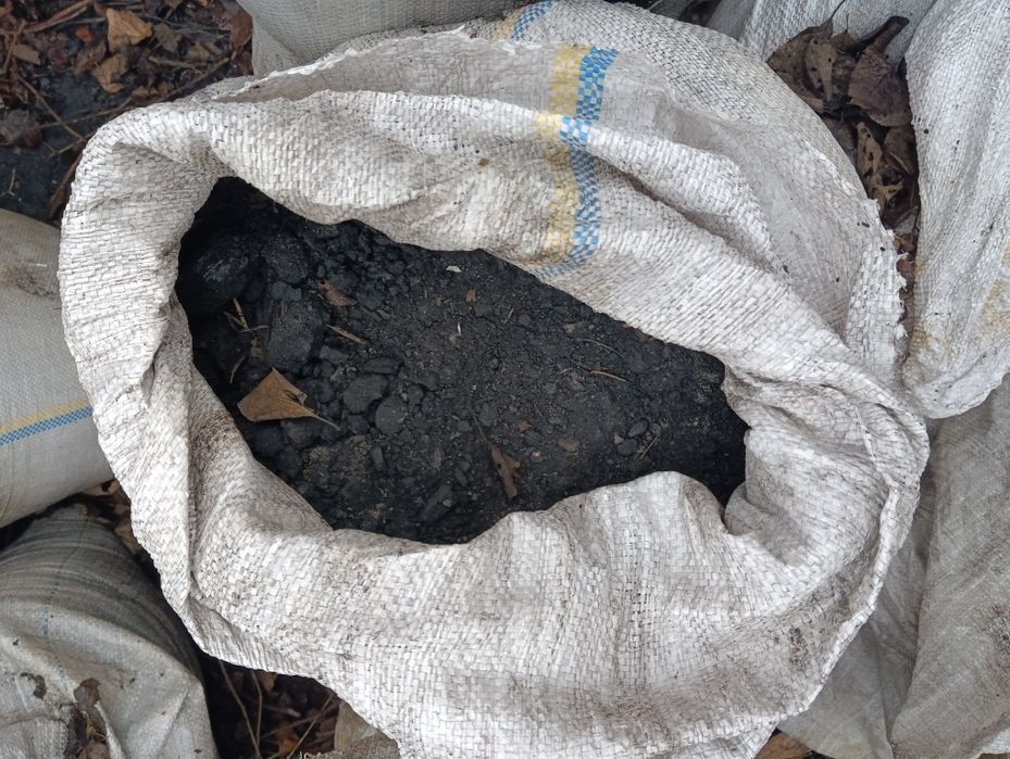 Продам уголь в мешках 400кг