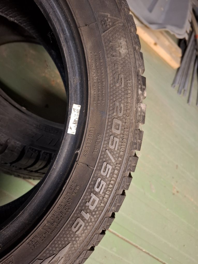 Opony wielosezonowe 205/55 R16 Goodyear