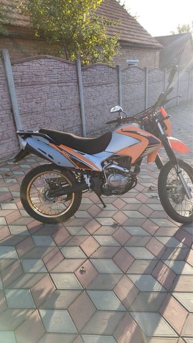 Продам мотоцикл Geon 200 X