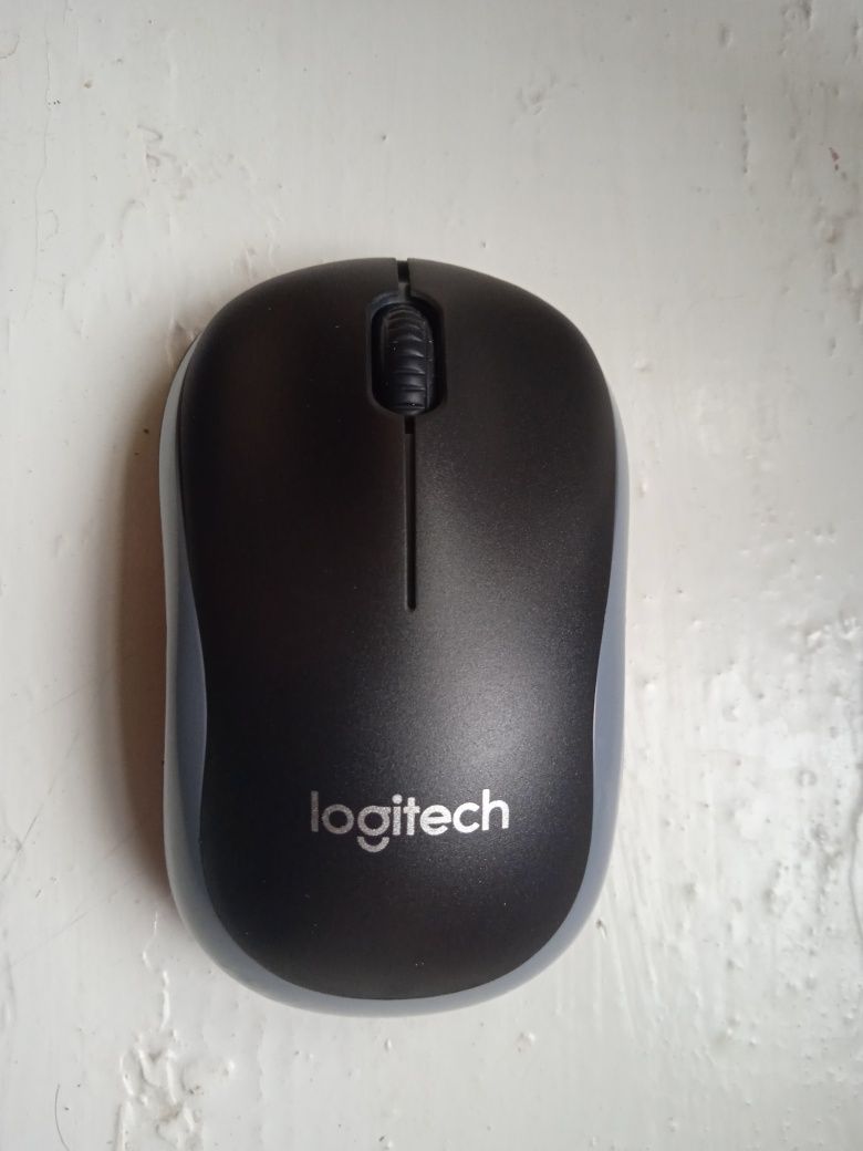 Мишка бездротова Logitech M185