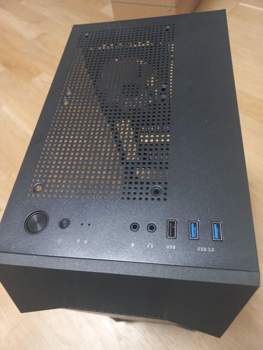 Корпус Aerocool falcon