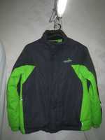Куртка с зелеными вставками
