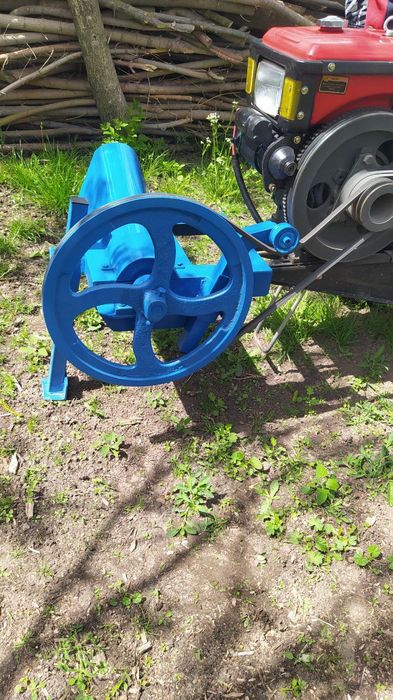 Шнековий подрібнювач гілля