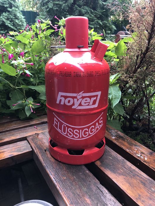 Газовий балони різні.