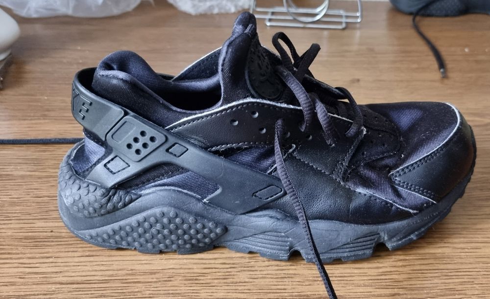 Кроссовки Nike 37.5