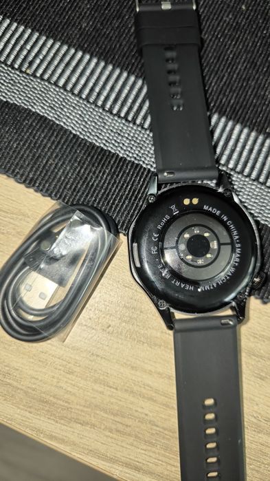 Sprzedam zegarek smartwatch